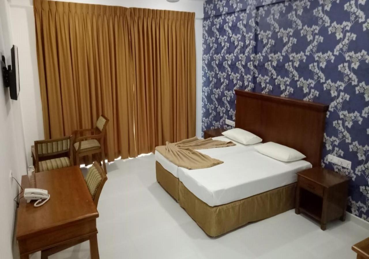 Garden Beach Hotel 칼루타라 외부 사진