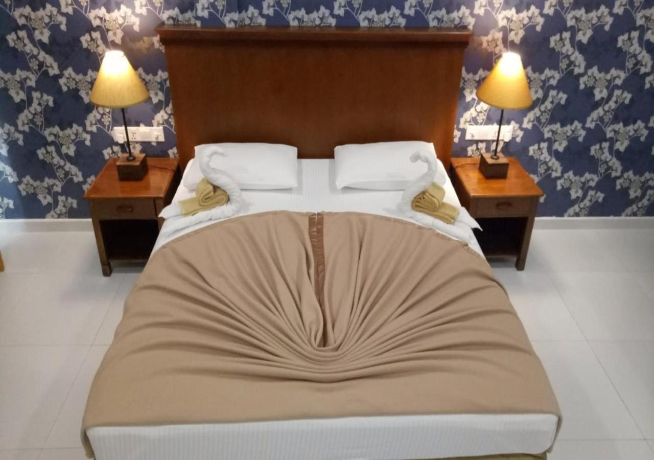 Garden Beach Hotel 칼루타라 외부 사진
