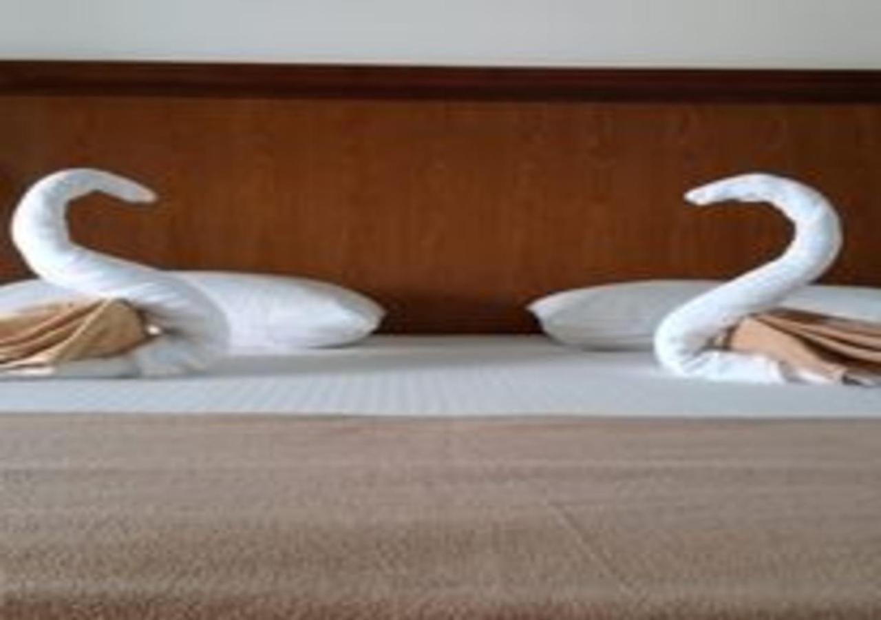 Garden Beach Hotel 칼루타라 외부 사진