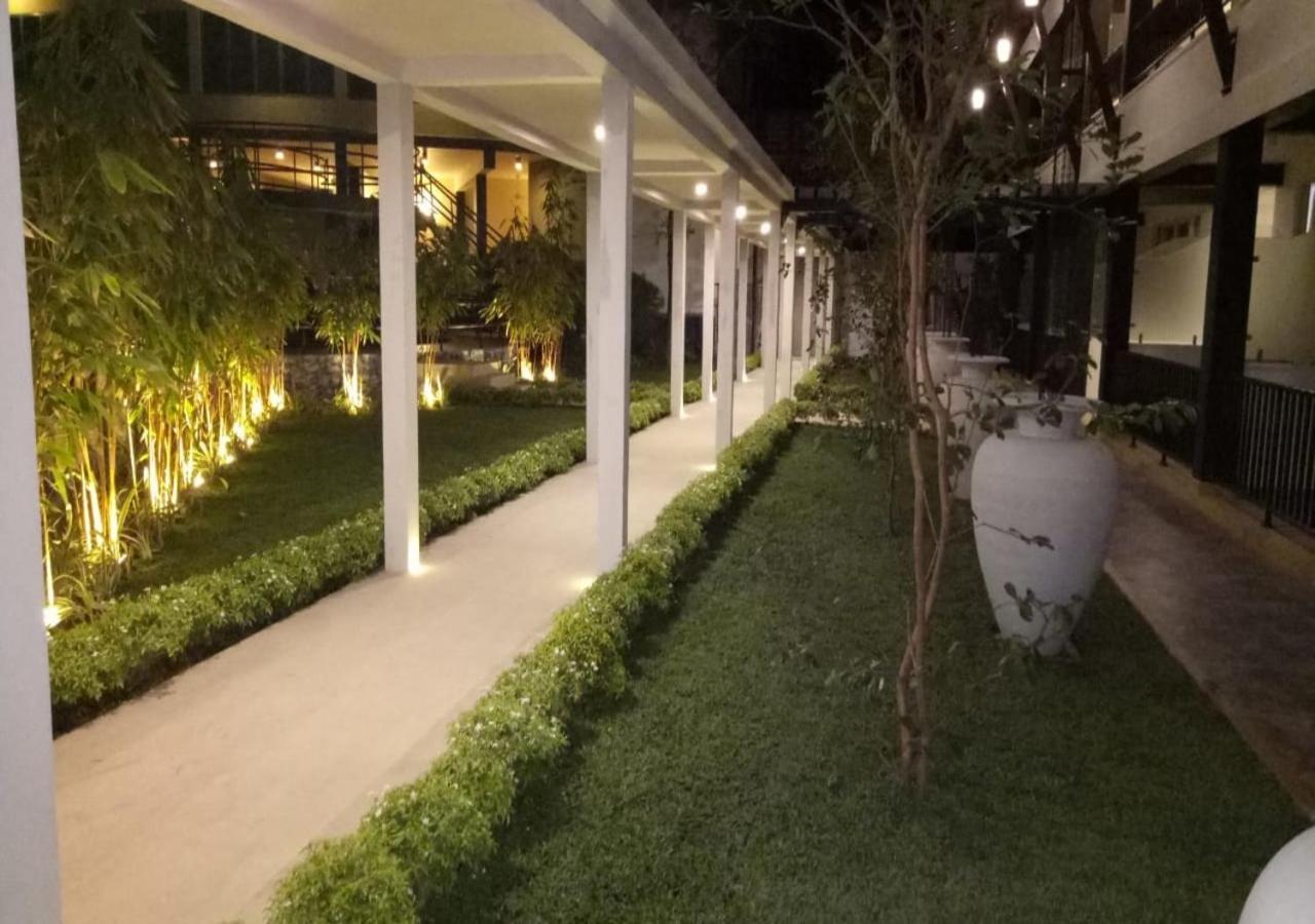 Garden Beach Hotel 칼루타라 외부 사진